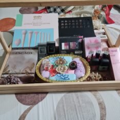 Glamour and Glow Beauty Hamper