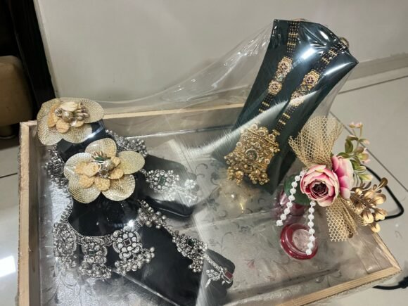 Regal Bridal Jewelry Gift Tray - Image 2